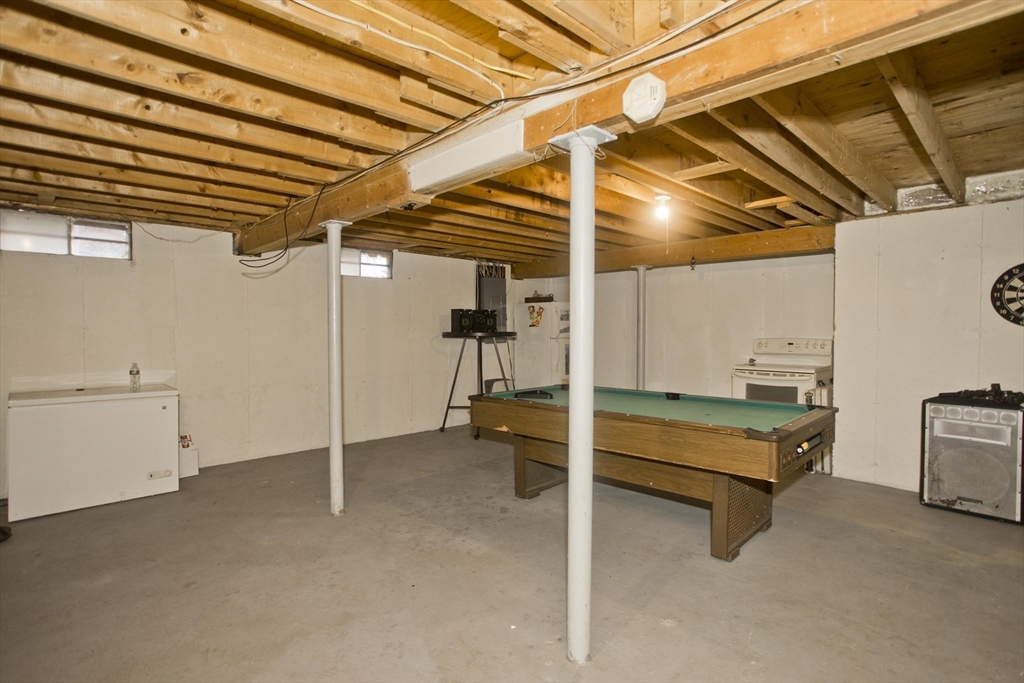 93 Pendleton Avenue Springfield, MA 01109 - Photo 30 of 32 Gallery Image 30