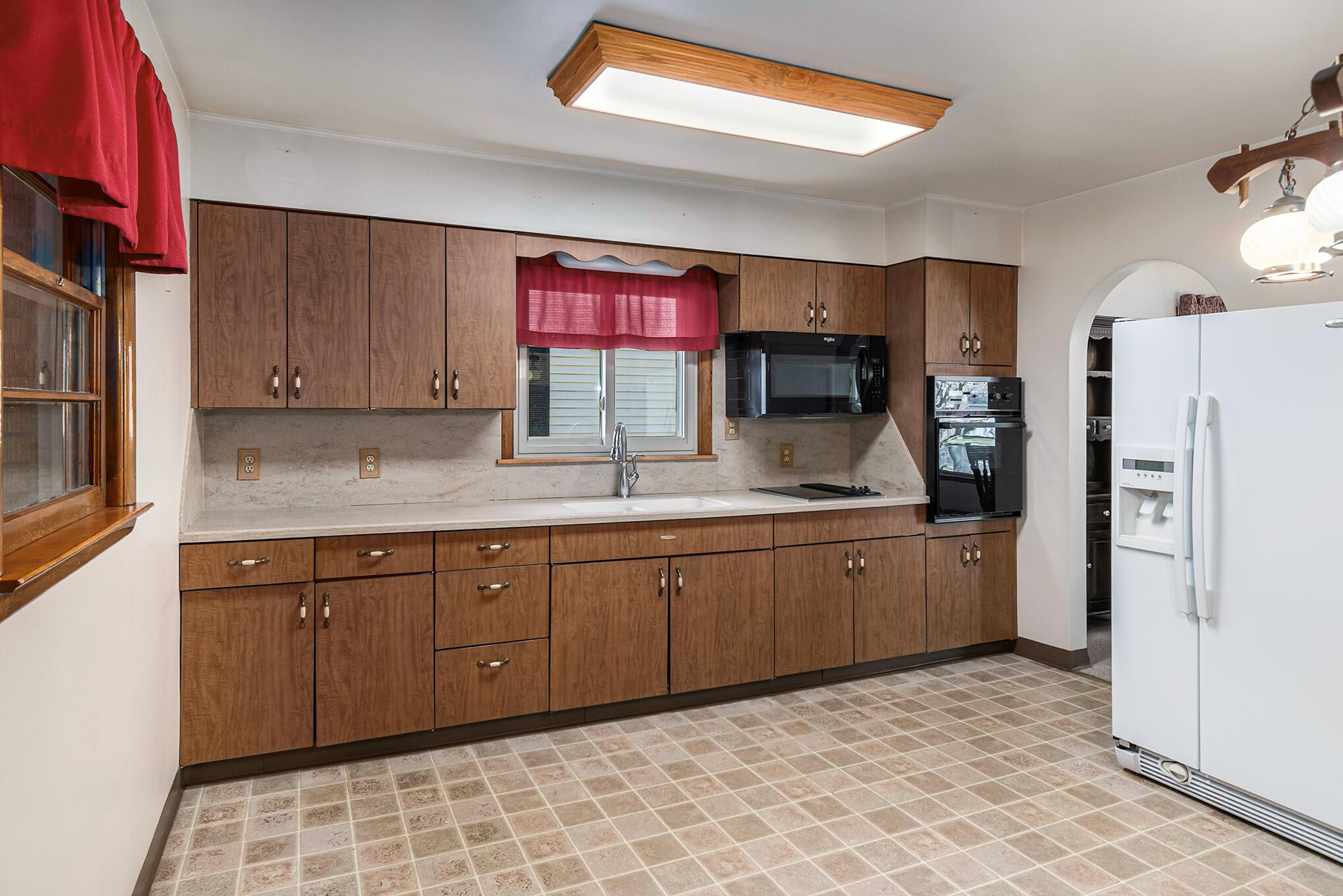 713 Roe Street Buchanan, MI 49107 - Photo 6 of 23 DSC_0018