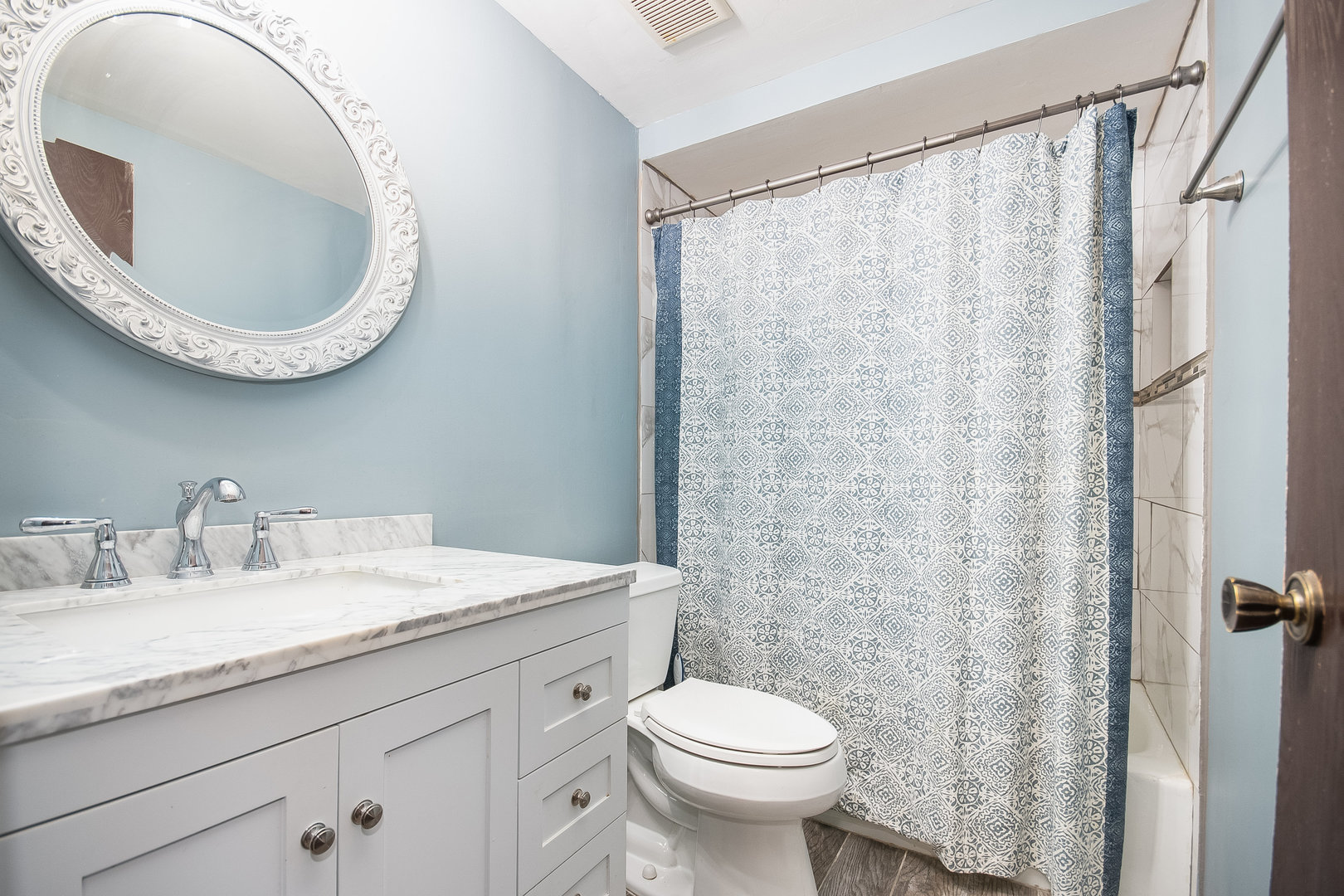 9850 Nottingham Avenue, Unit 102 Chicago Ridge, IL 60415 - Photo 12 of 15 Gallery Image 12