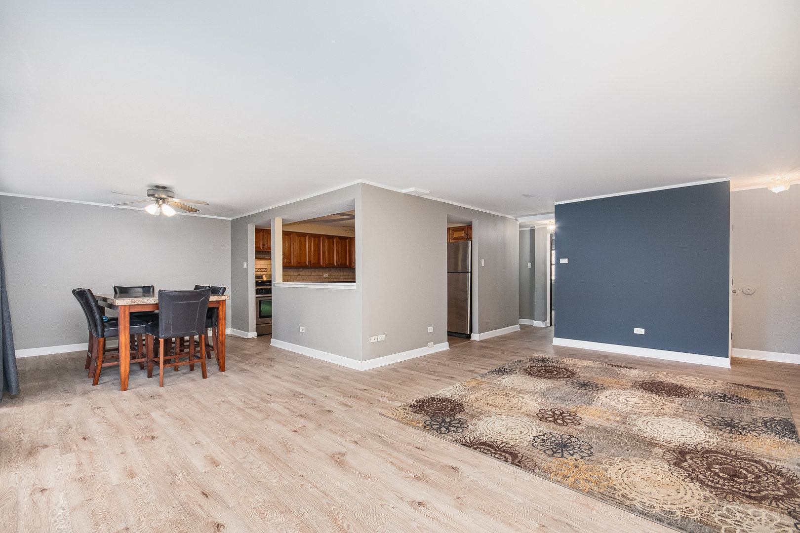 9850 Nottingham Avenue, Unit 102 Chicago Ridge, IL 60415 - Photo 2 of 15 Gallery Image 2