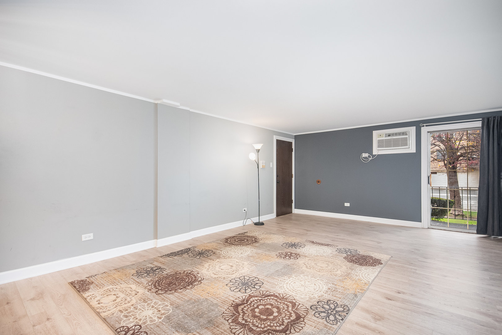 9850 Nottingham Avenue, Unit 102 Chicago Ridge, IL 60415 - Photo 5 of 15 Gallery Image 5