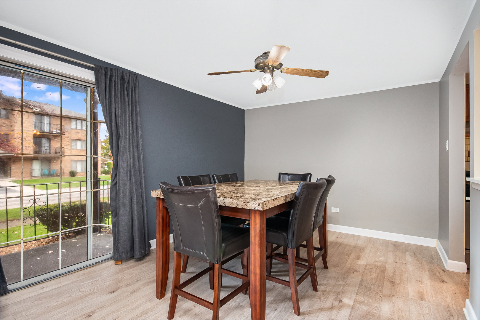 9850 Nottingham Avenue, Unit 102 Chicago Ridge, IL 60415 - Photo 7 of 15 Gallery Image 7