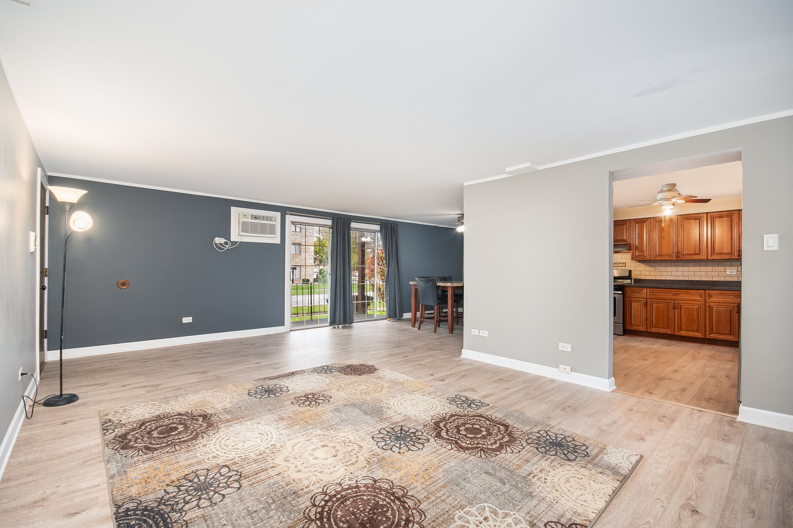 9850 Nottingham Avenue, Unit 102 Chicago Ridge, IL 60415 - Photo 9 of 15 Gallery Image 9