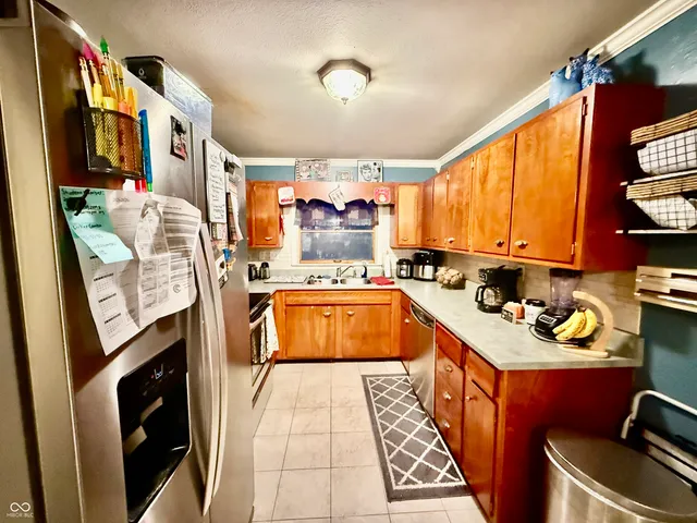 $220,000 | 129 Center Street, Williamsport, IN 47993