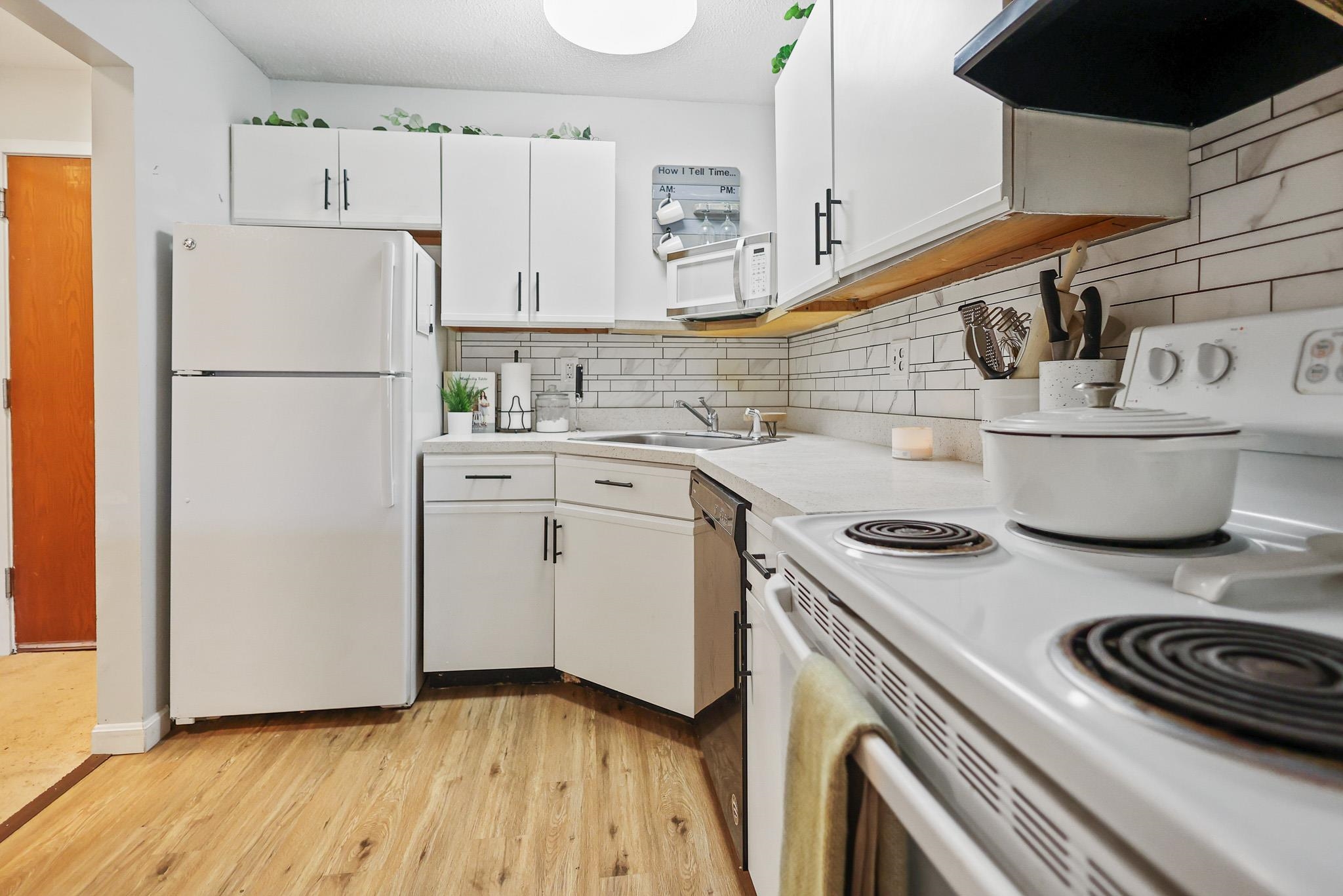 117 Cluff Crossing Road, Unit 21 Salem, NH 03079 - Photo 11 of 20 Gallery Image 11