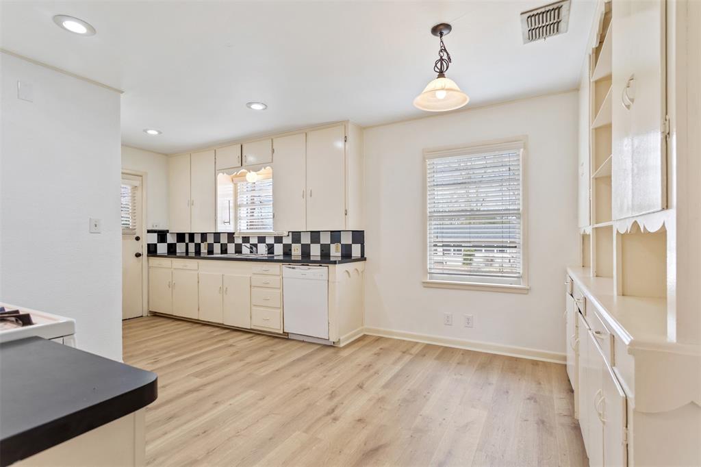 921 Barbara Street Tyler, TX 75701 - Photo 17 of 32