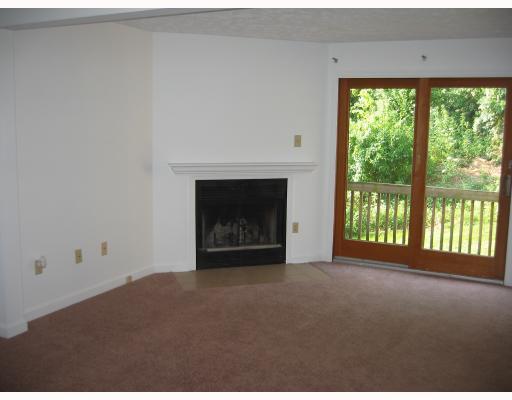 2323 Old Greentree Road Carnegie, PA 15106 - Photo 2 of 6 Living Room.