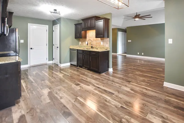 $1,800 | 3710 Suiter Road, Clarksville, TN 37040
