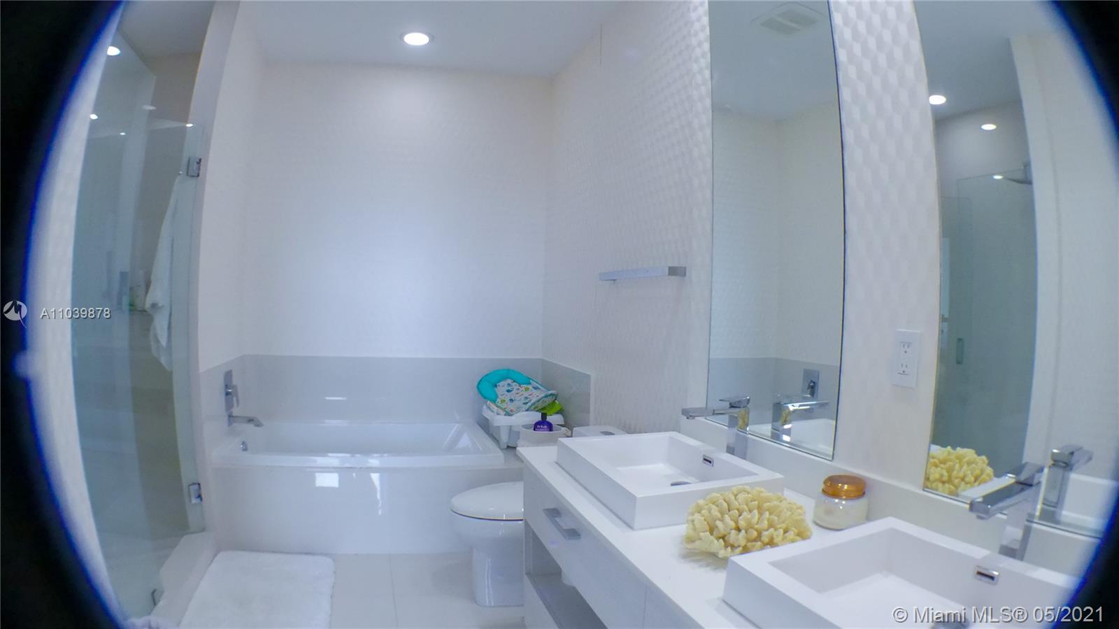 55 Southwest 9th Street, Unit 4301 Miami, FL 33130 - Photo 14 of 22