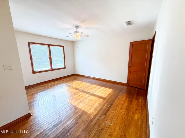 $85,000 | 511 Lakeview Avenue, McComb, MS 39648