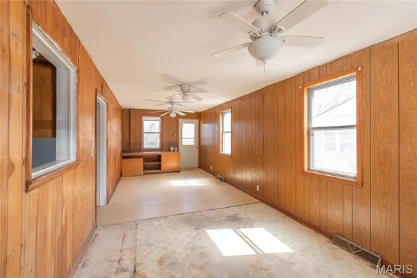 $85,000 | 104 East Jefferson Avenue, Richland, MO 65556