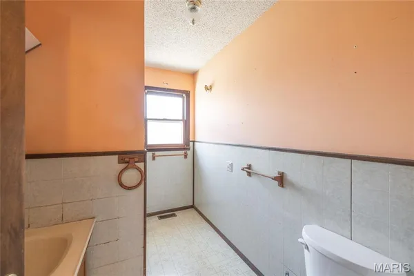 $85,000 | 104 East Jefferson Avenue, Richland, MO 65556