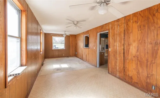 $85,000 | 104 East Jefferson Avenue, Richland, MO 65556