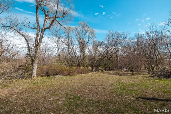 $85,000 | 104 East Jefferson Avenue, Richland, MO 65556