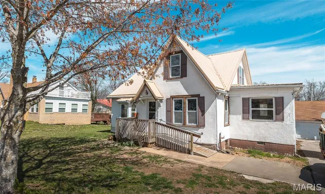 $85,000 | 104 East Jefferson Avenue, Richland, MO 65556