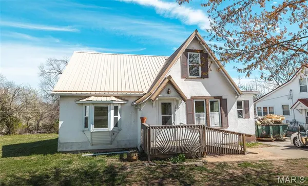 $85,000 | 104 East Jefferson Avenue, Richland, MO 65556