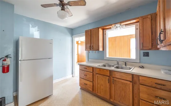 $85,000 | 104 East Jefferson Avenue, Richland, MO 65556