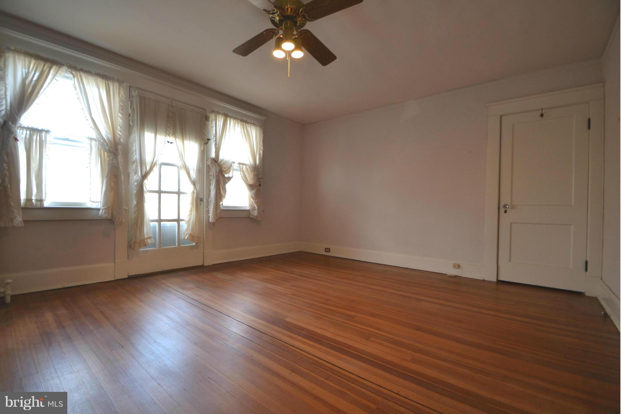 702 Brookwood Road Baltimore, MD 21229 - Photo 14 of 26 Bedroom