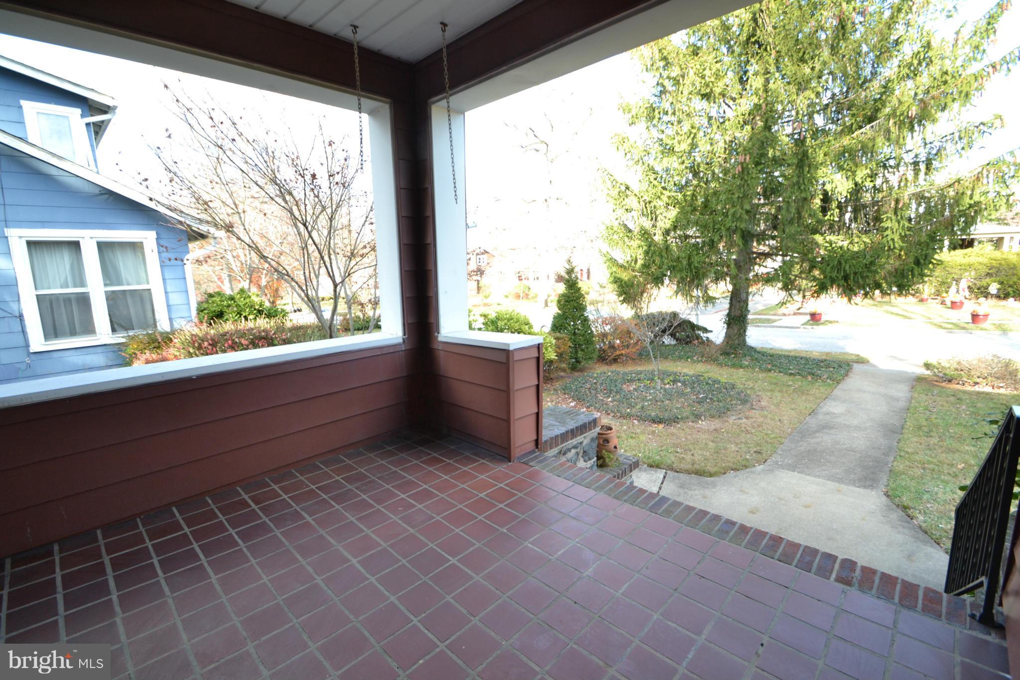 702 Brookwood Road Baltimore, MD 21229 - Photo 22 of 26 Exterior (Front)