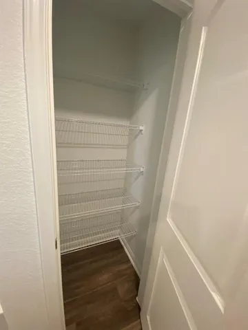 $1,700 | 309 Riverdale Cove, Jarrell, TX 76537