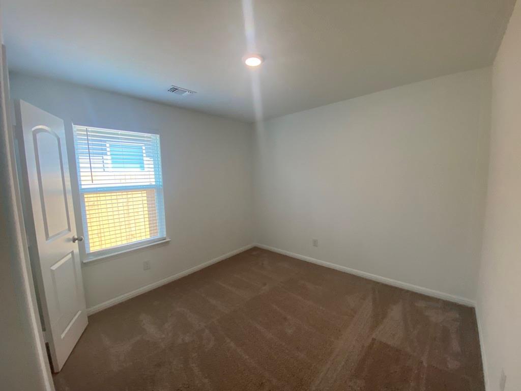 309 Riverdale Cove Jarrell, TX 76537 - Photo 20 of 32