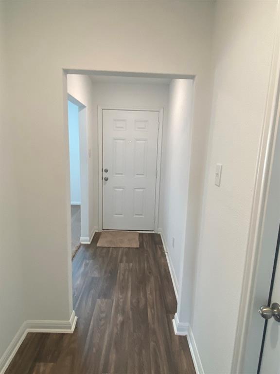 309 Riverdale Cove Jarrell, TX 76537 - Photo 4 of 32