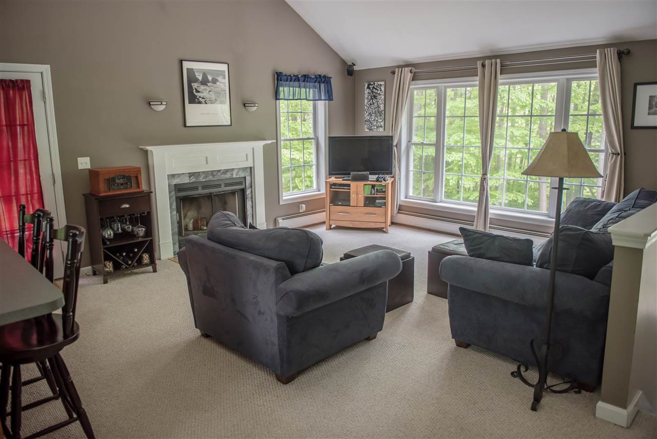 94 High Street Stratham, NH 03885 - Photo 4 of 24