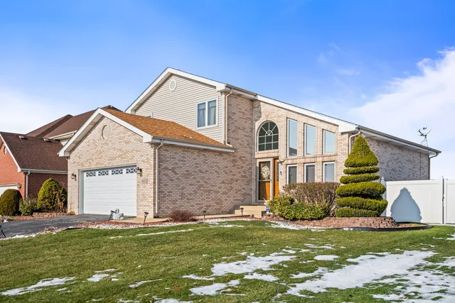 $390,000 | 4862 Bay View Drive, Richton Park, IL 60471