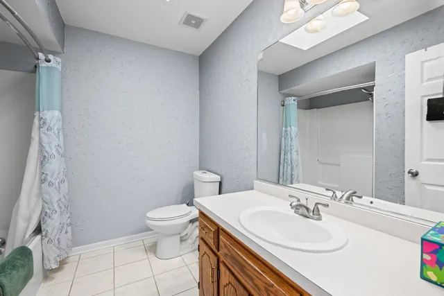 $390,000 | 4862 Bay View Drive, Richton Park, IL 60471