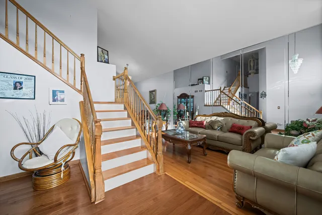 $390,000 | 4862 Bay View Drive, Richton Park, IL 60471