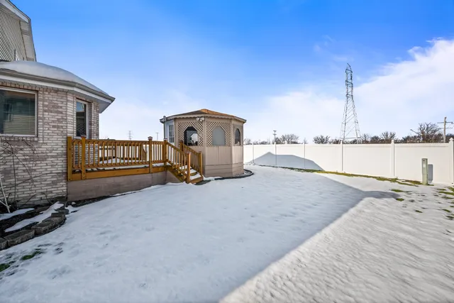 $390,000 | 4862 Bay View Drive, Richton Park, IL 60471