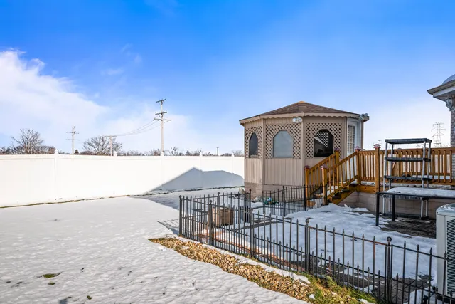 $390,000 | 4862 Bay View Drive, Richton Park, IL 60471