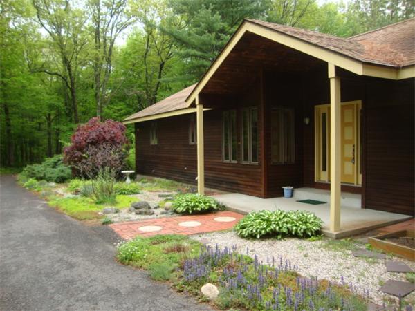 13 Cole Road Williamsburg, MA 01039 - Photo 4 of 24