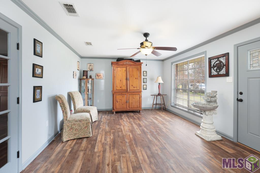 9487 Rustling Oaks Drive Baton Rouge, LA 70818 - Photo 11 of 28