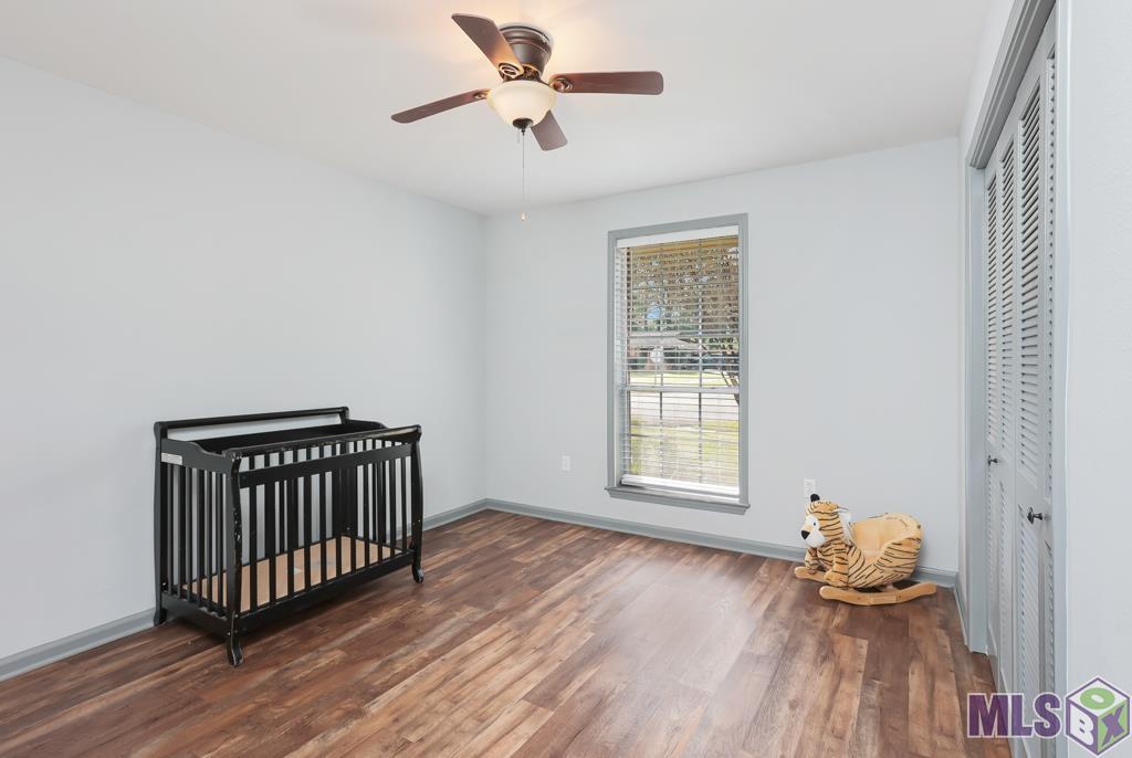 9487 Rustling Oaks Drive Baton Rouge, LA 70818 - Photo 15 of 28