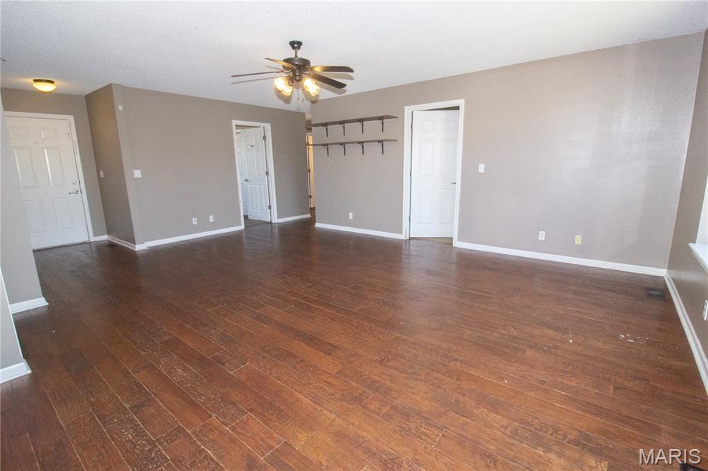 126 Hickory Valley Road St. Robert, MO 65584 - Photo 2 of 39