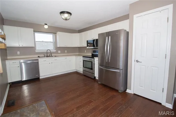 $255,000 | 126 Hickory Valley Road, St. Robert, MO 65584