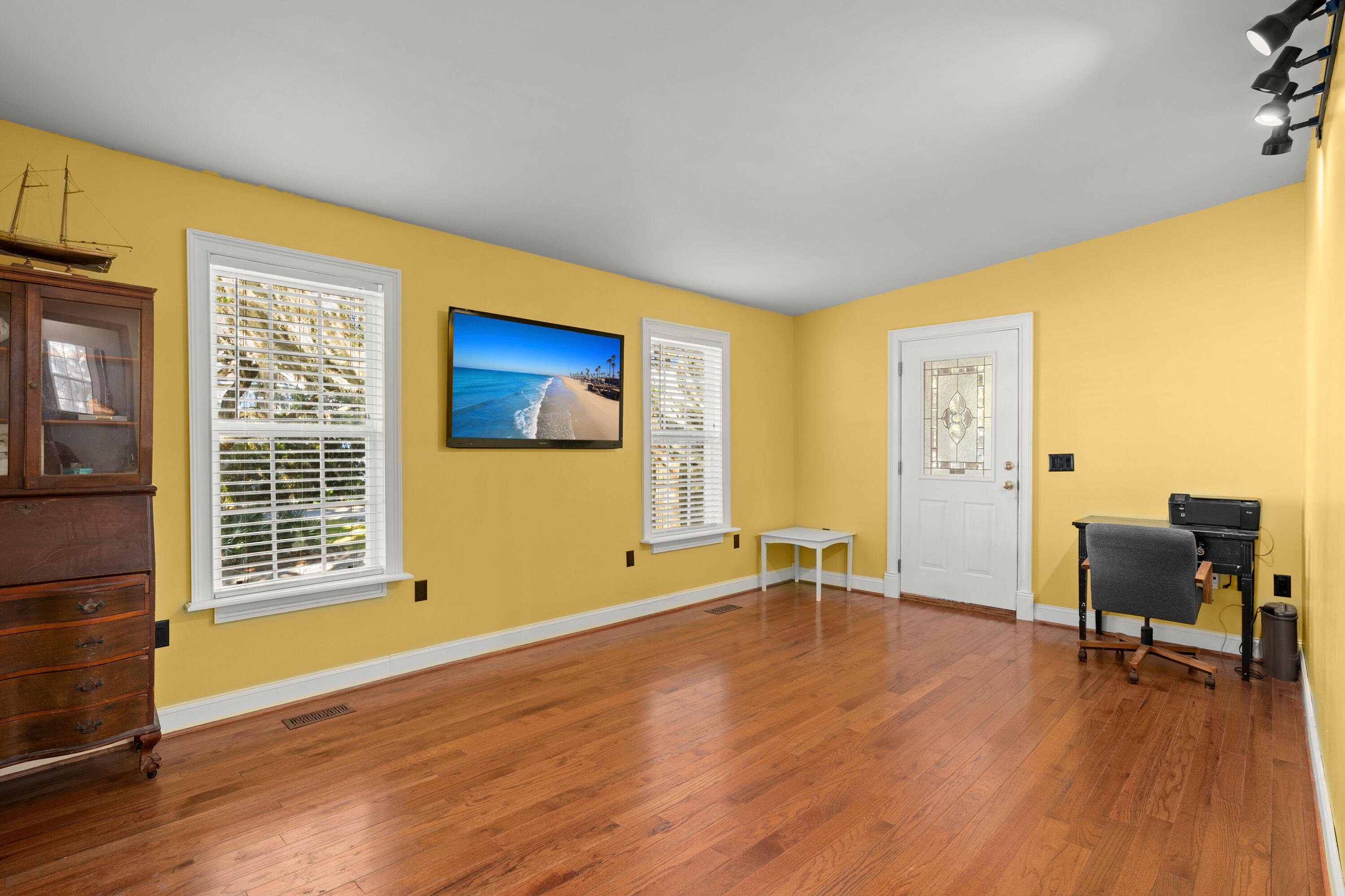 160 Wappoo Road Charleston, SC 29407 - Photo 25 of 42 160 Wappoo Den B