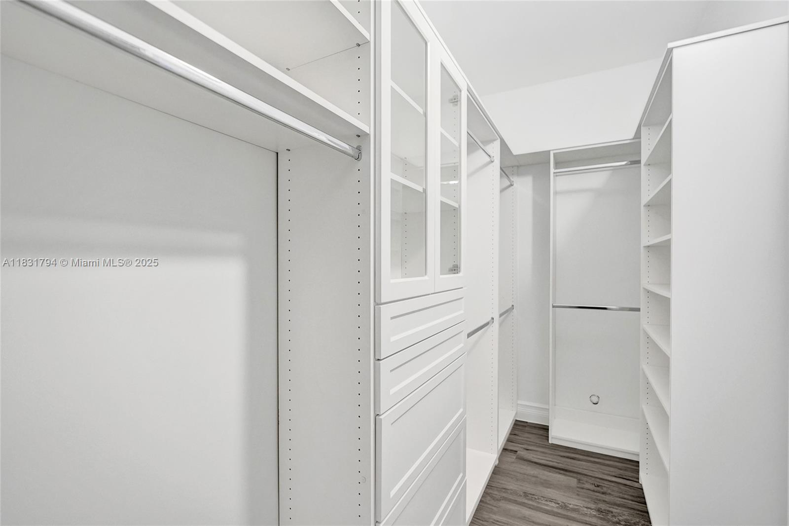 11056 Blackhawk Boulevard Davie, FL 33328 - Photo 27 of 100