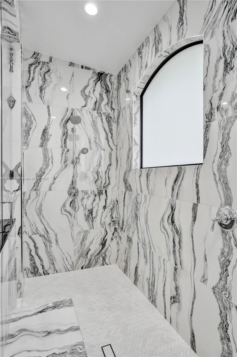 11056 Blackhawk Boulevard Davie, FL 33328 - Photo 36 of 100