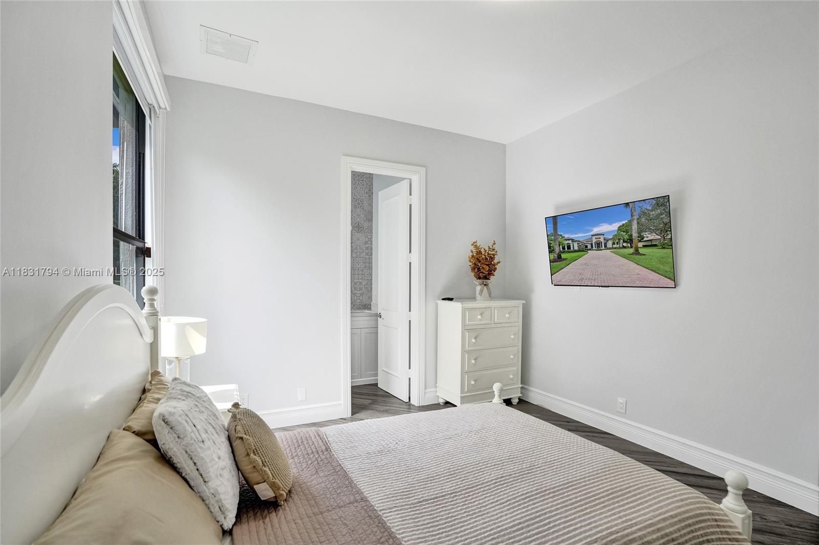 11056 Blackhawk Boulevard Davie, FL 33328 - Photo 42 of 100