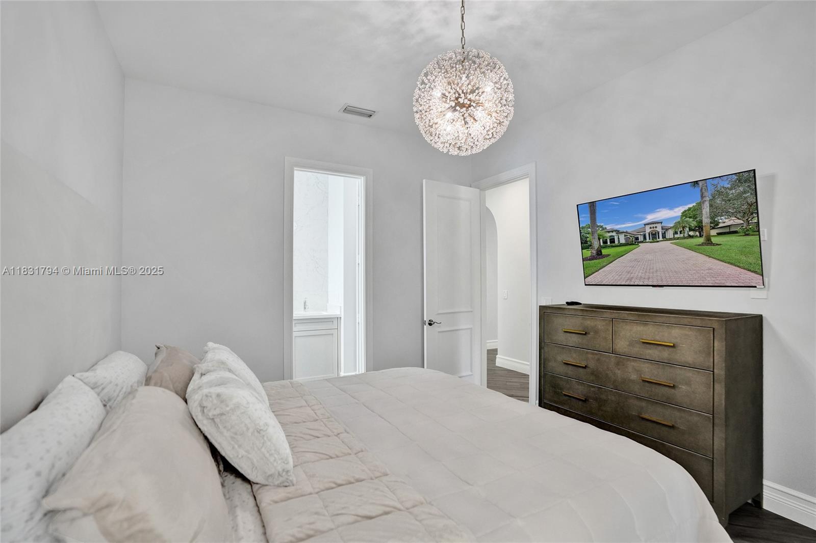 11056 Blackhawk Boulevard Davie, FL 33328 - Photo 52 of 100