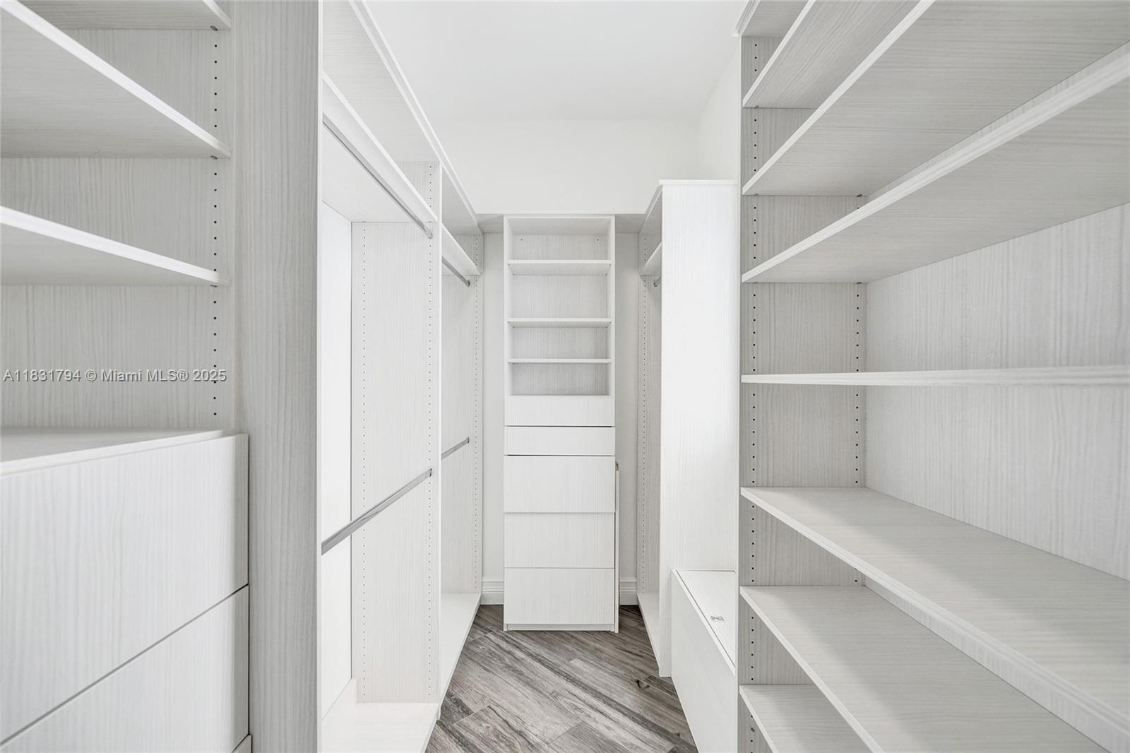 11056 Blackhawk Boulevard Davie, FL 33328 - Photo 54 of 100