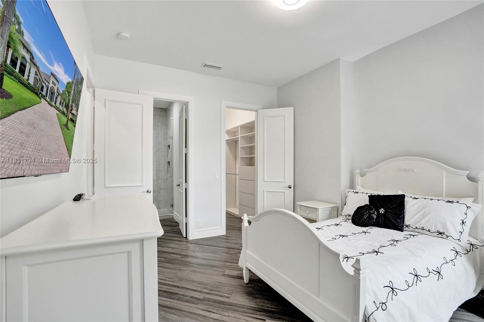 11056 Blackhawk Boulevard Davie, FL 33328 - Photo 57 of 100