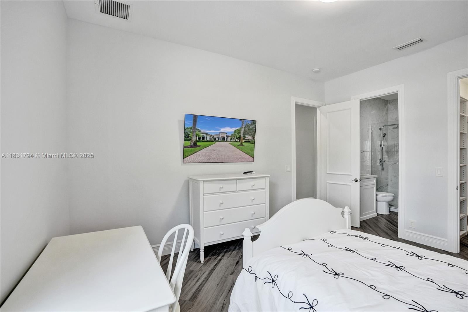 11056 Blackhawk Boulevard Davie, FL 33328 - Photo 58 of 100