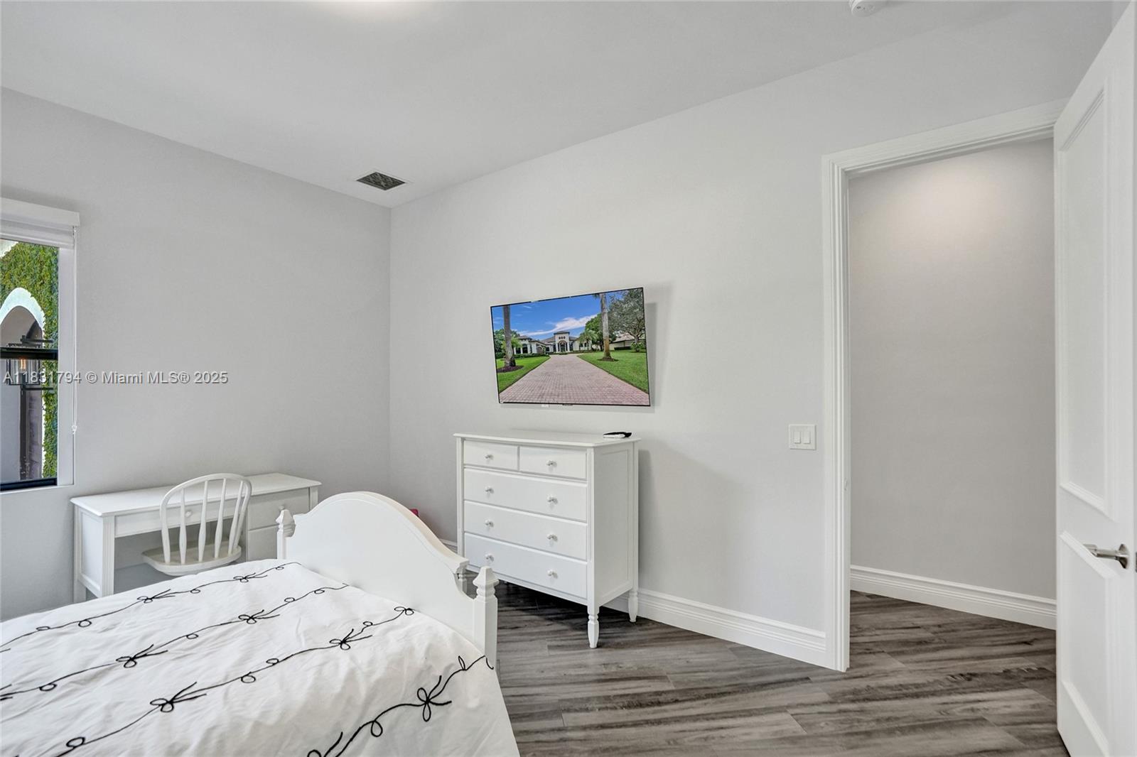 11056 Blackhawk Boulevard Davie, FL 33328 - Photo 59 of 100