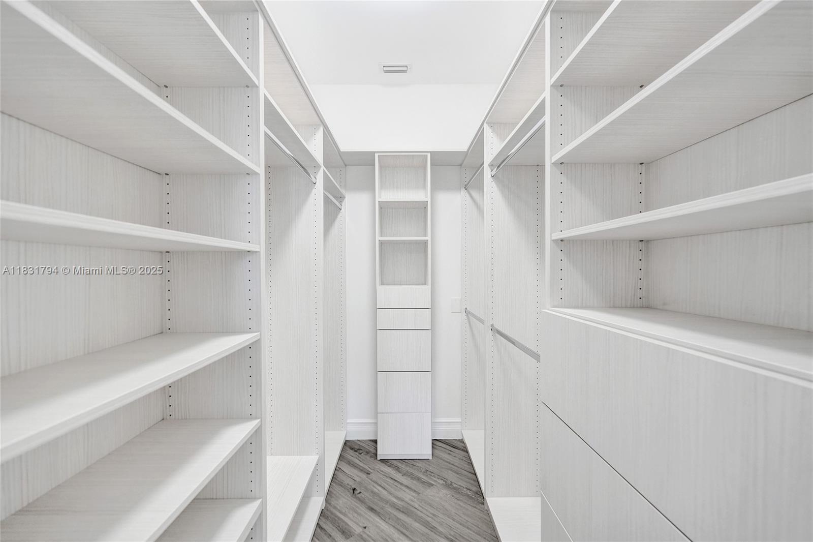 11056 Blackhawk Boulevard Davie, FL 33328 - Photo 61 of 100