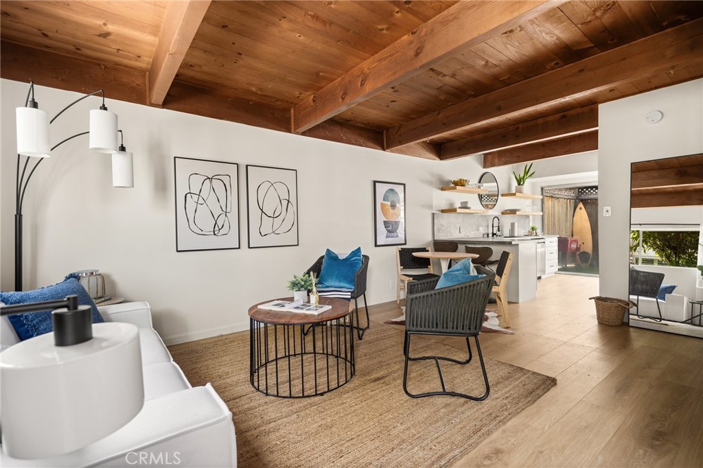 4040 Grand View Boulevard, Unit 35 Los Angeles, CA 90066 - Photo 2 of 25