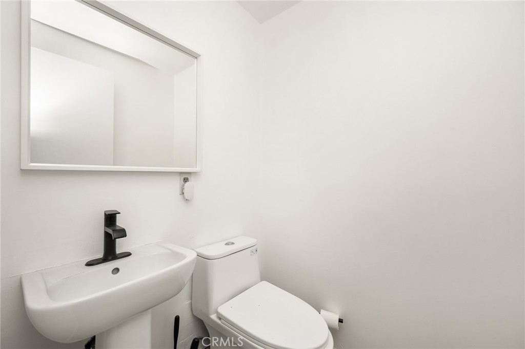 4040 Grand View Boulevard, Unit 35 Los Angeles, CA 90066 - Photo 22 of 25