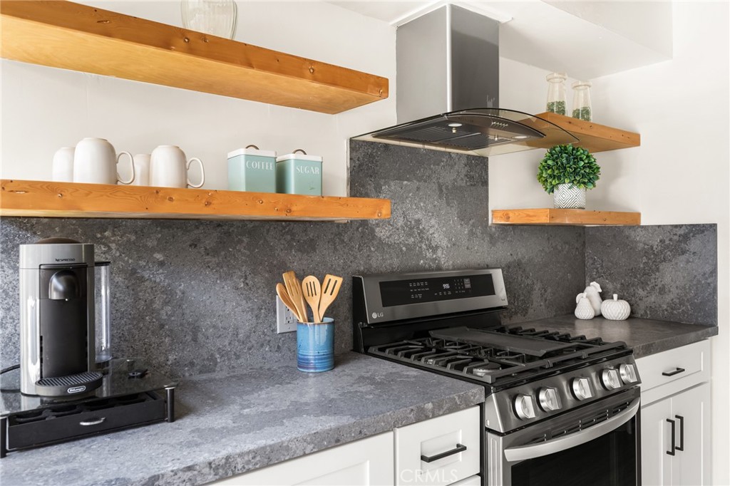 4040 Grand View Boulevard, Unit 35 Los Angeles, CA 90066 - Photo 3 of 25